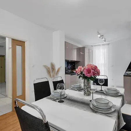 Apartment Stylish *